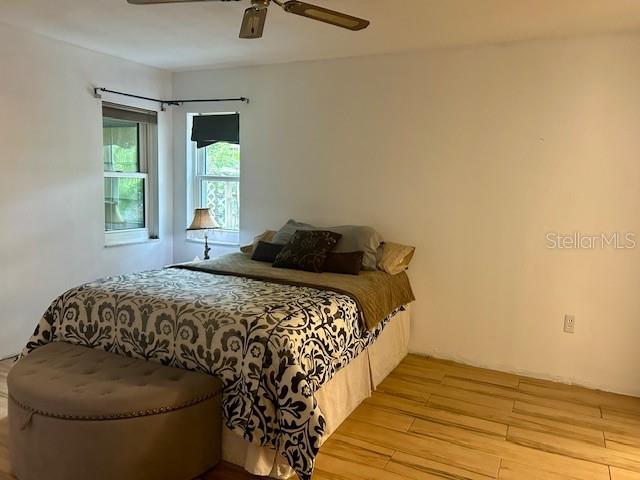 Image 26 of 55 For 7715 33rd Lane E