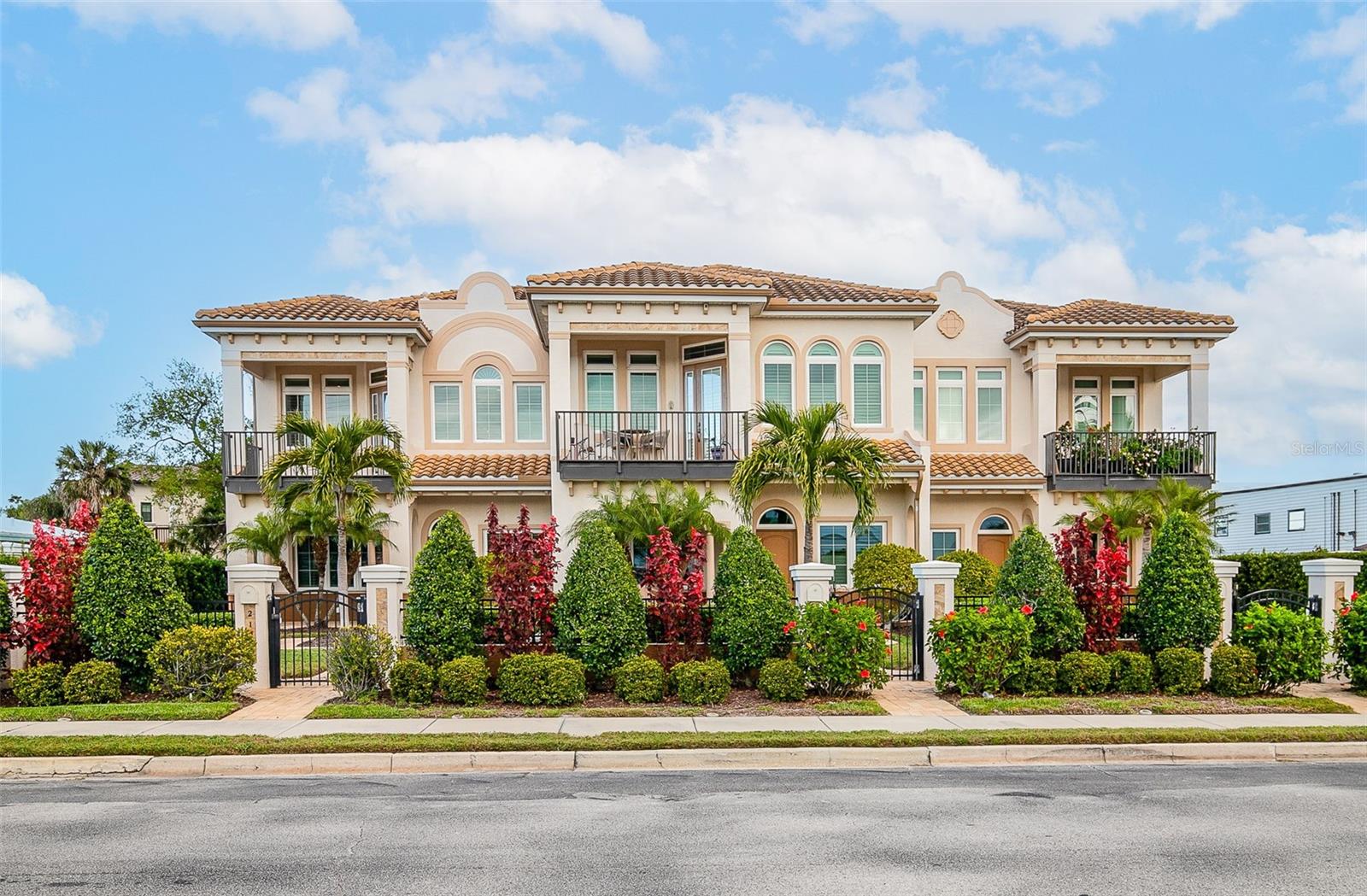 Image 13 of 85 For 212 Milan Avenue W 1