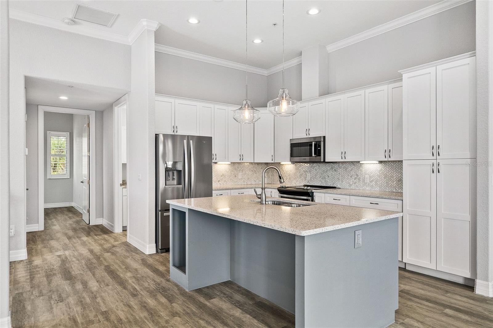 Image 30 of 85 For 212 Milan Avenue W 1