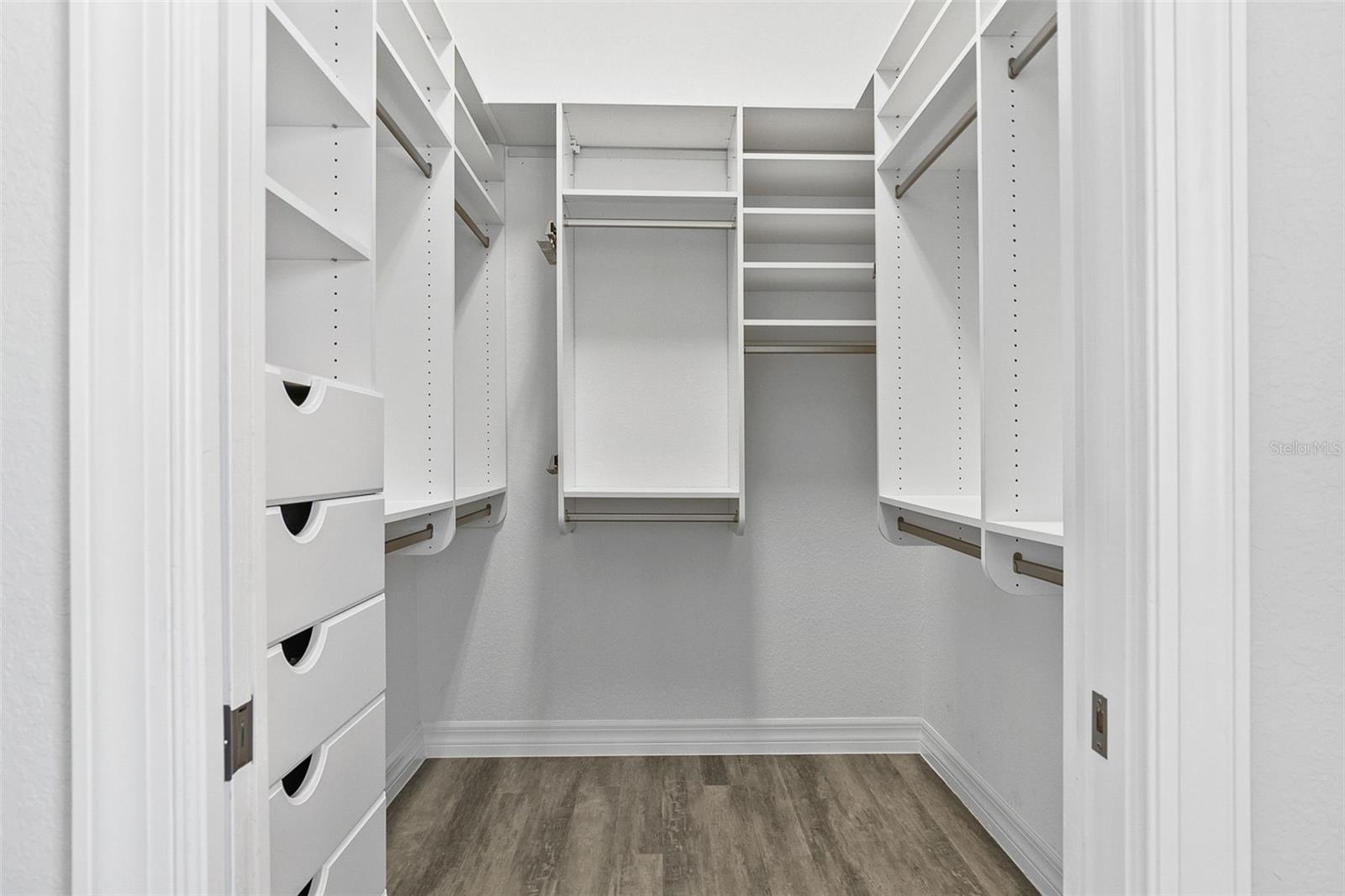 Image 52 of 85 For 212 Milan Avenue W 1