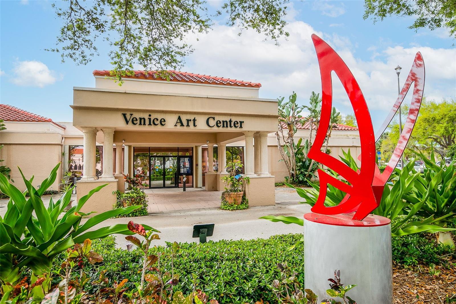 Image 66 of 85 For 212 Milan Avenue W 1