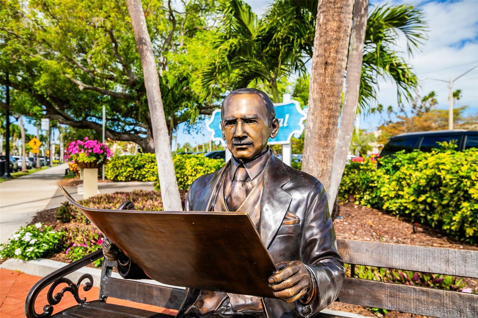 Image 76 of 85 For 212 Milan Avenue W 1