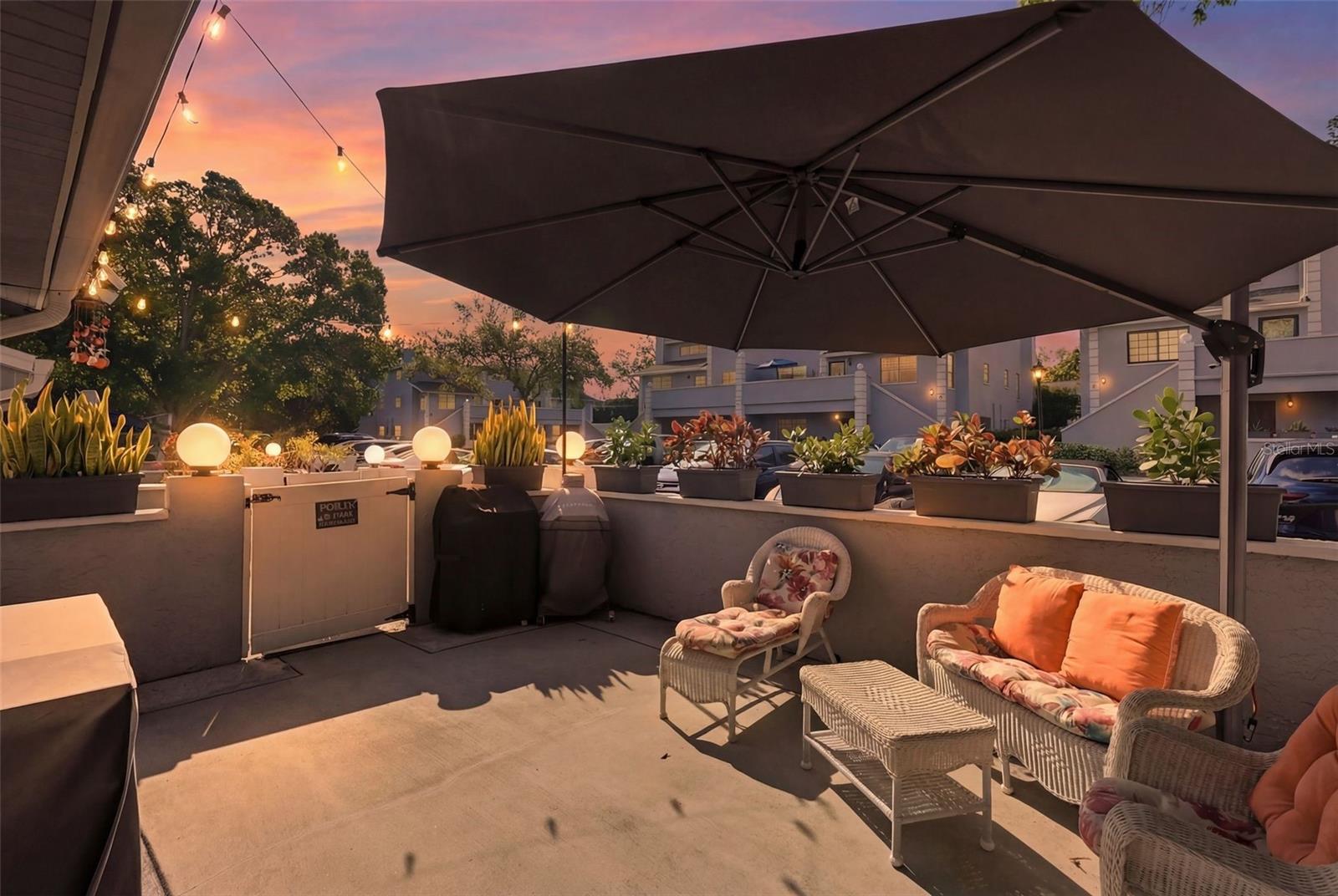 Image 2 of 48 For 5745 Calais Boulevard N 2