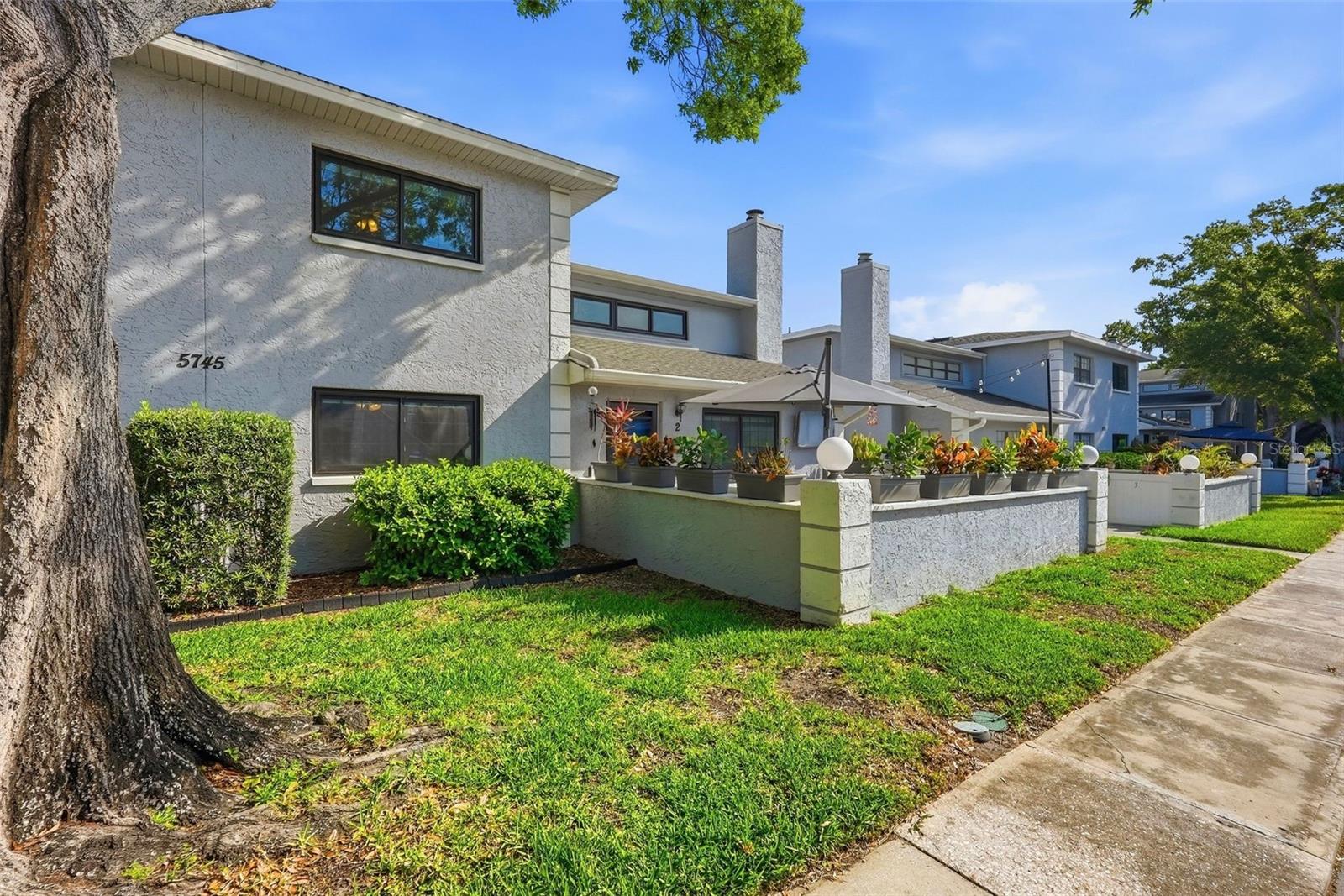 Image 24 of 48 For 5745 Calais Boulevard N 2