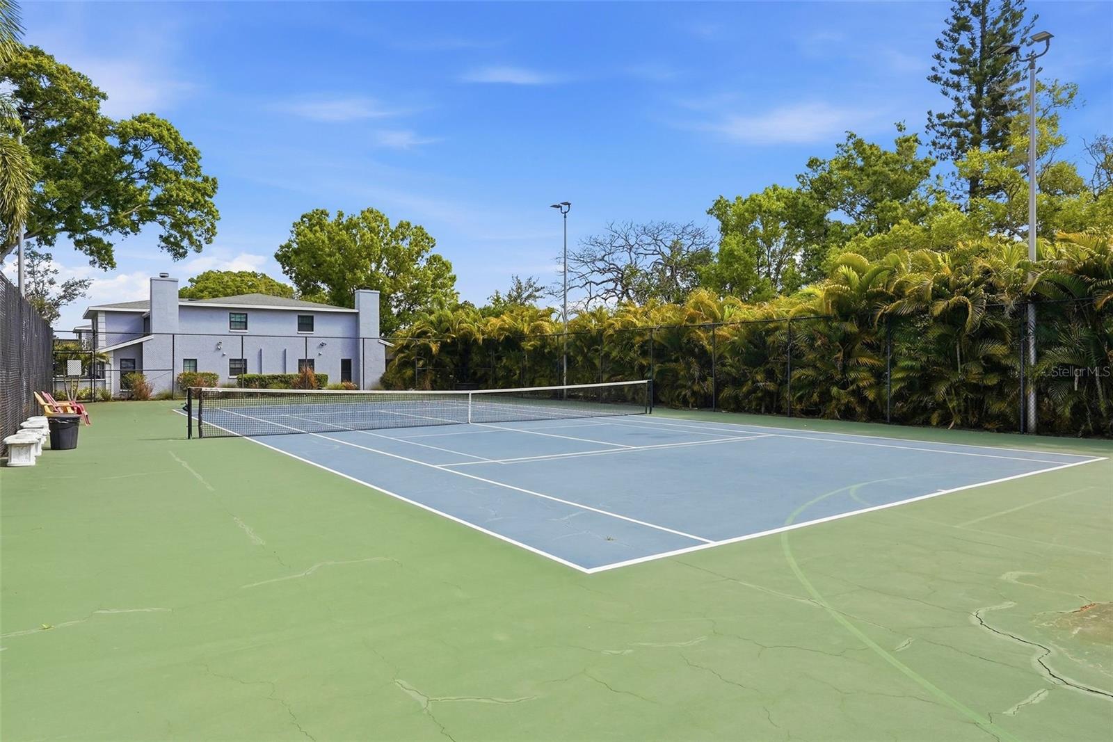 Image 37 of 48 For 5745 Calais Boulevard N 2