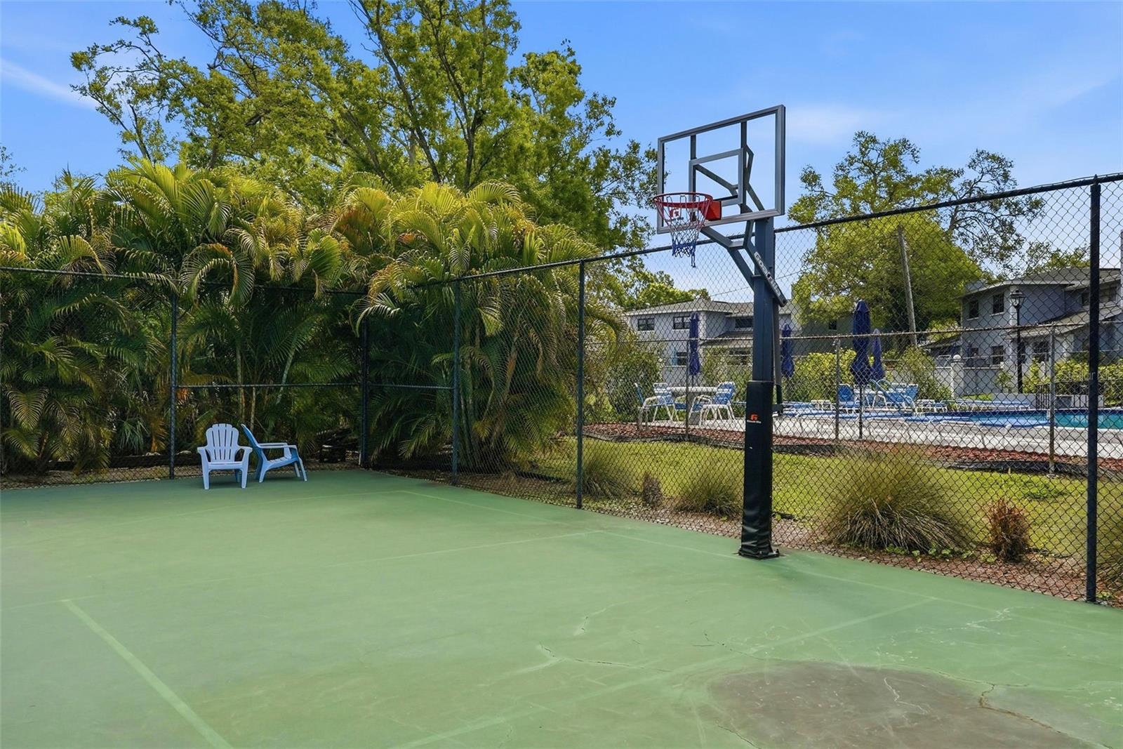 Image 38 of 48 For 5745 Calais Boulevard N 2