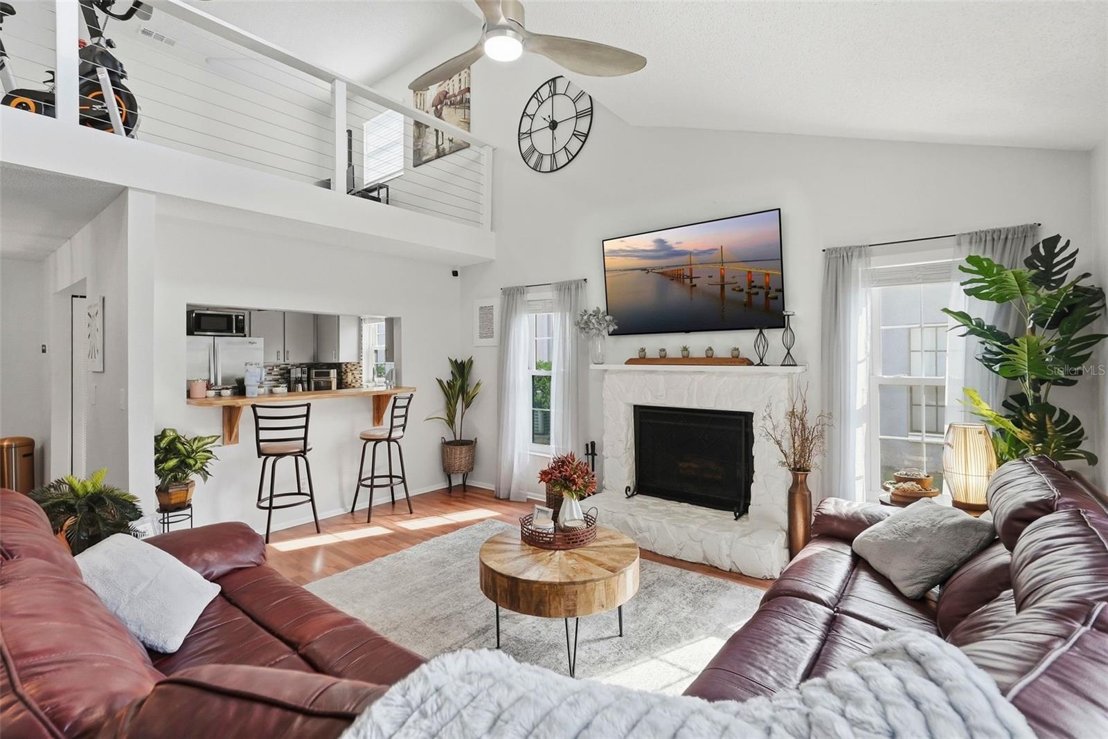 Image 4 of 48 For 5745 Calais Boulevard N 2