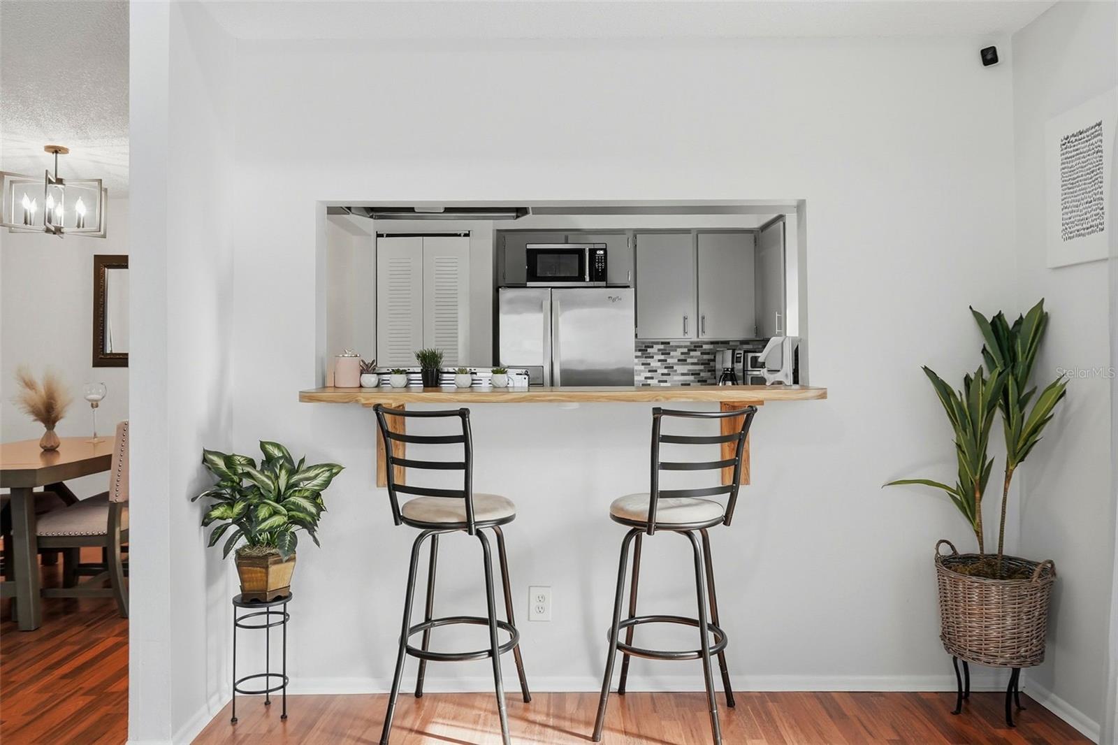 Image 7 of 48 For 5745 Calais Boulevard N 2