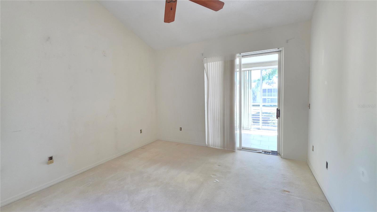 Image 17 of 27 For 6101 34th St W  27c