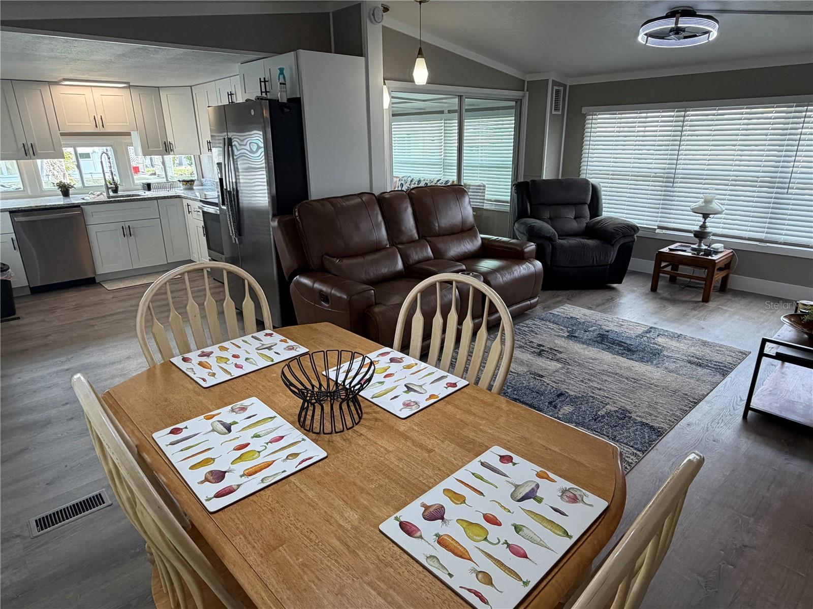 Image 10 of 86 For 5001 Oakland Hills Avenue