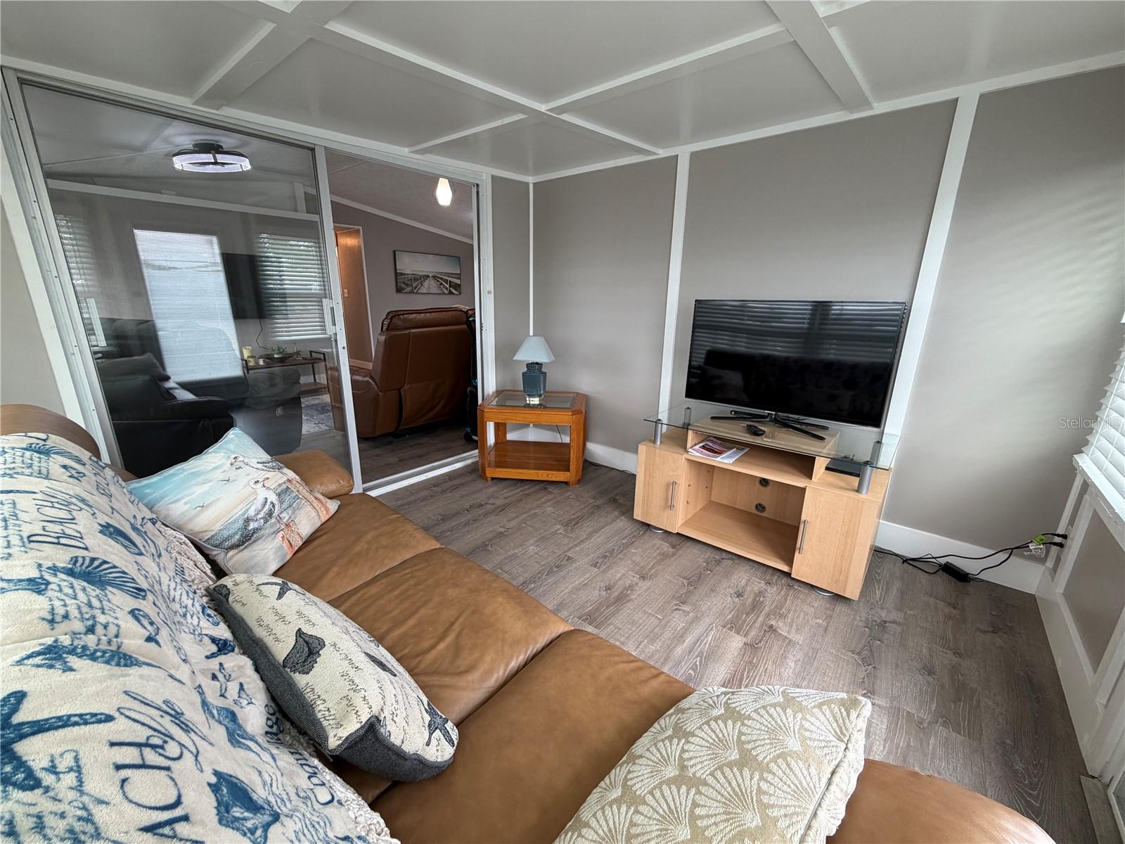 Image 14 of 86 For 5001 Oakland Hills Avenue