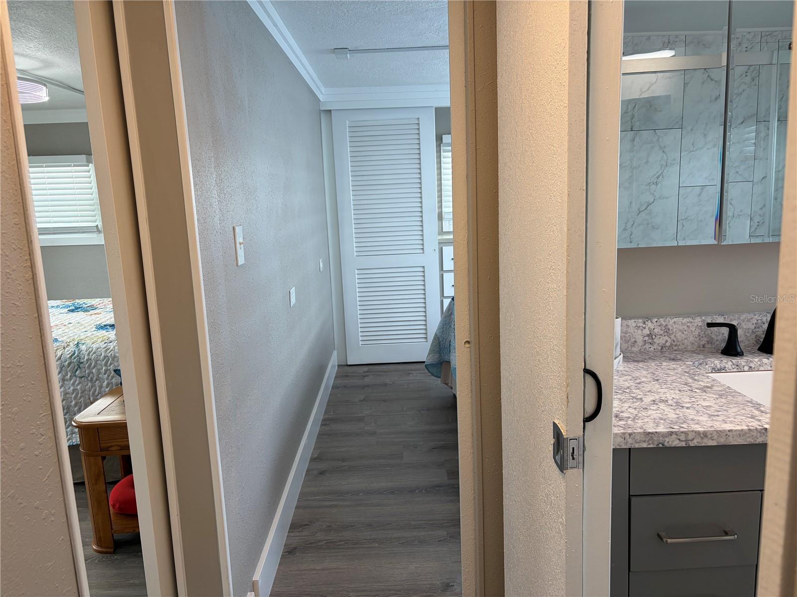 Image 23 of 86 For 5001 Oakland Hills Avenue