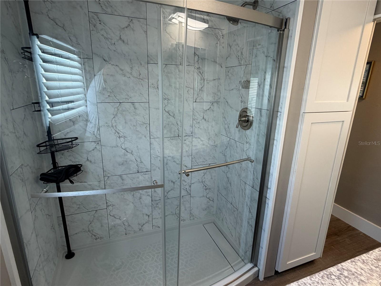 Image 27 of 86 For 5001 Oakland Hills Avenue