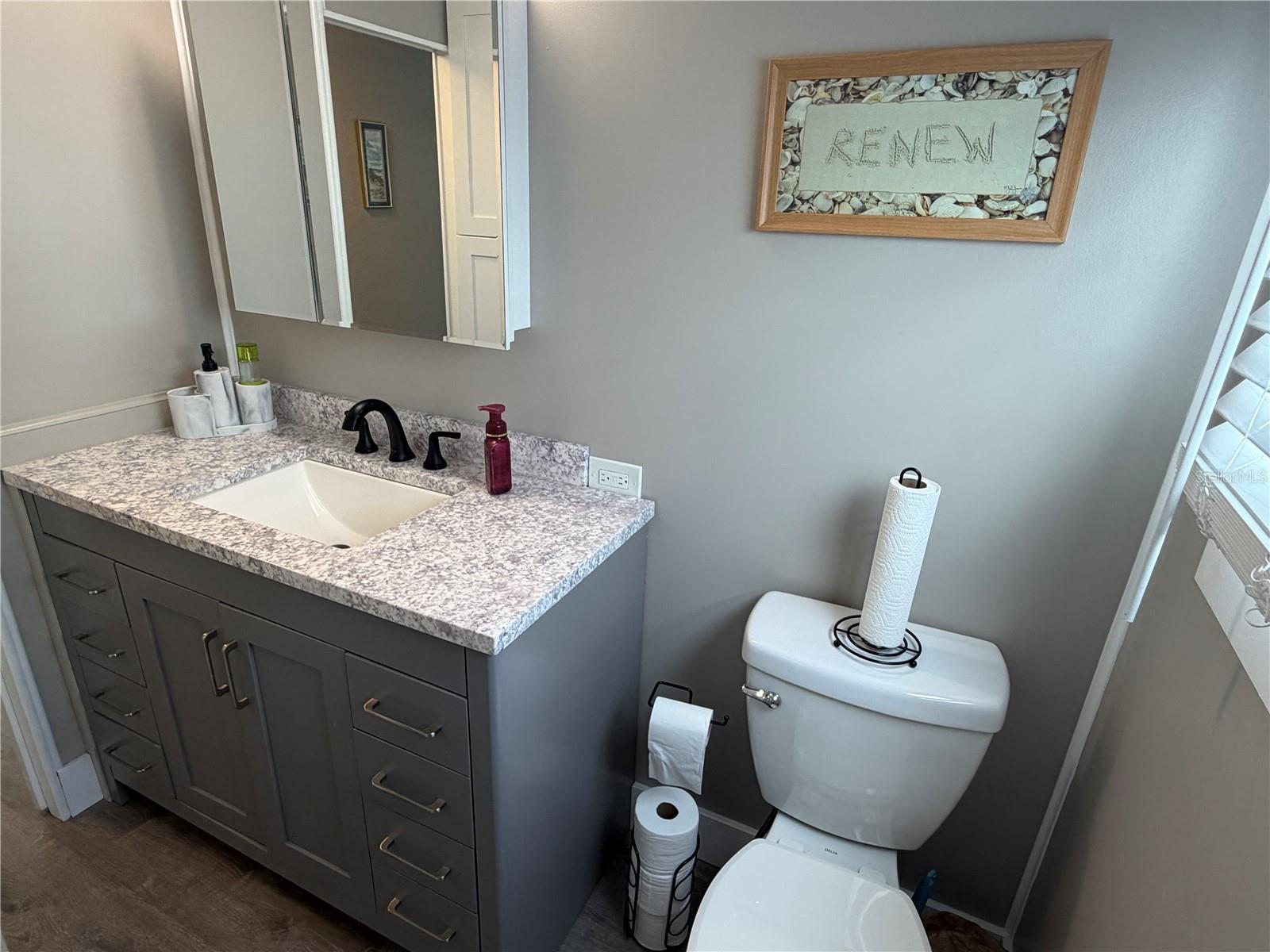 Image 28 of 86 For 5001 Oakland Hills Avenue