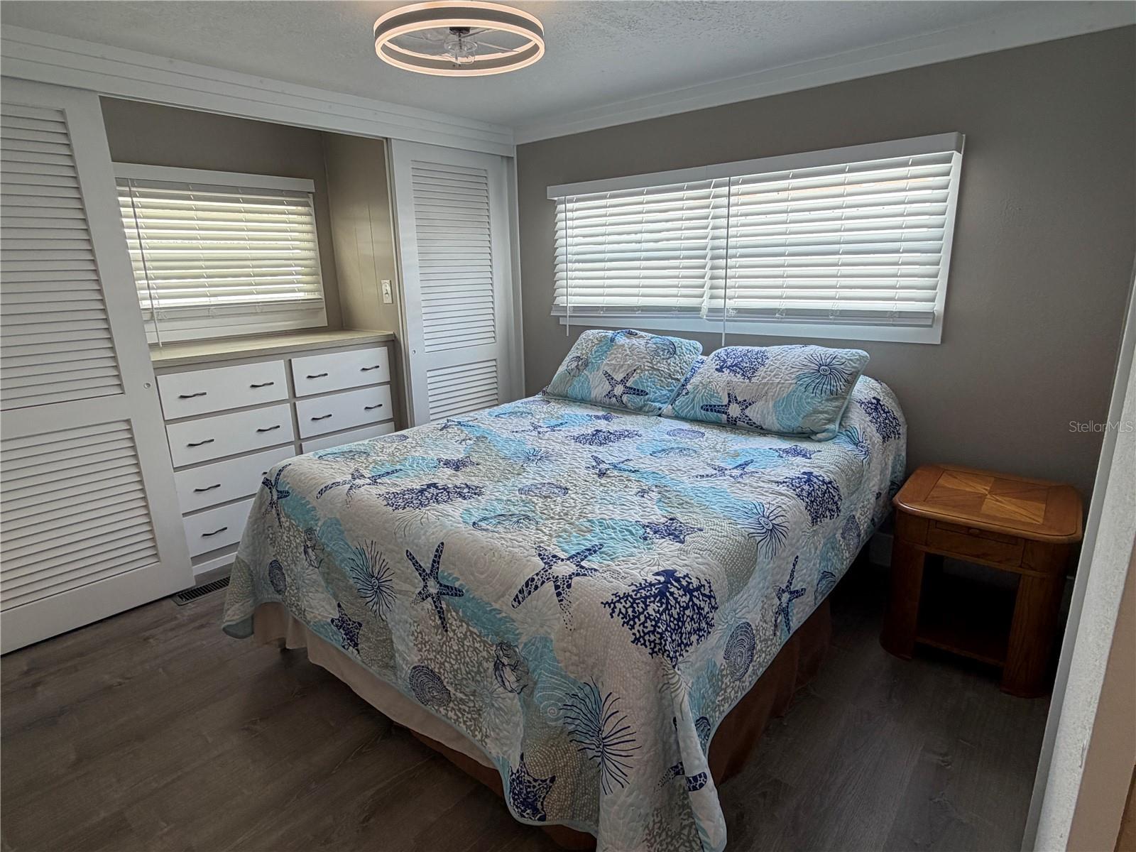 Image 29 of 86 For 5001 Oakland Hills Avenue