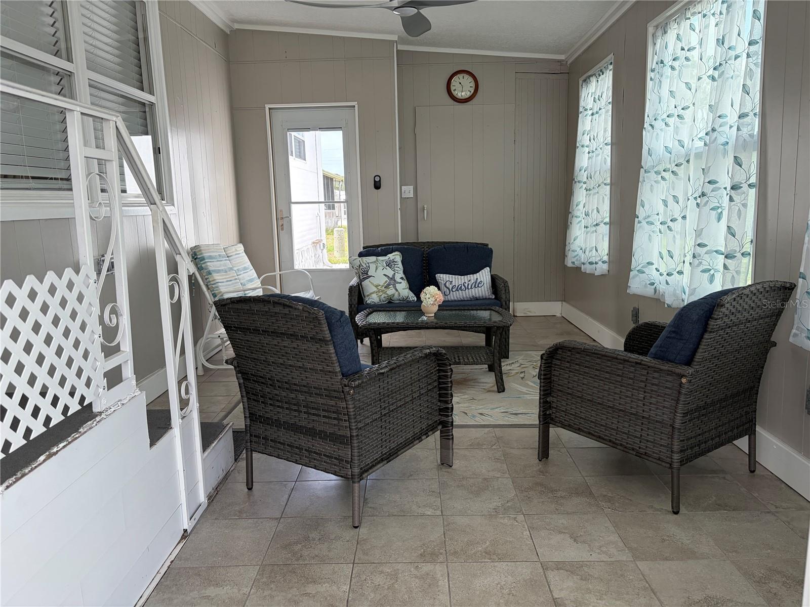 Image 6 of 86 For 5001 Oakland Hills Avenue