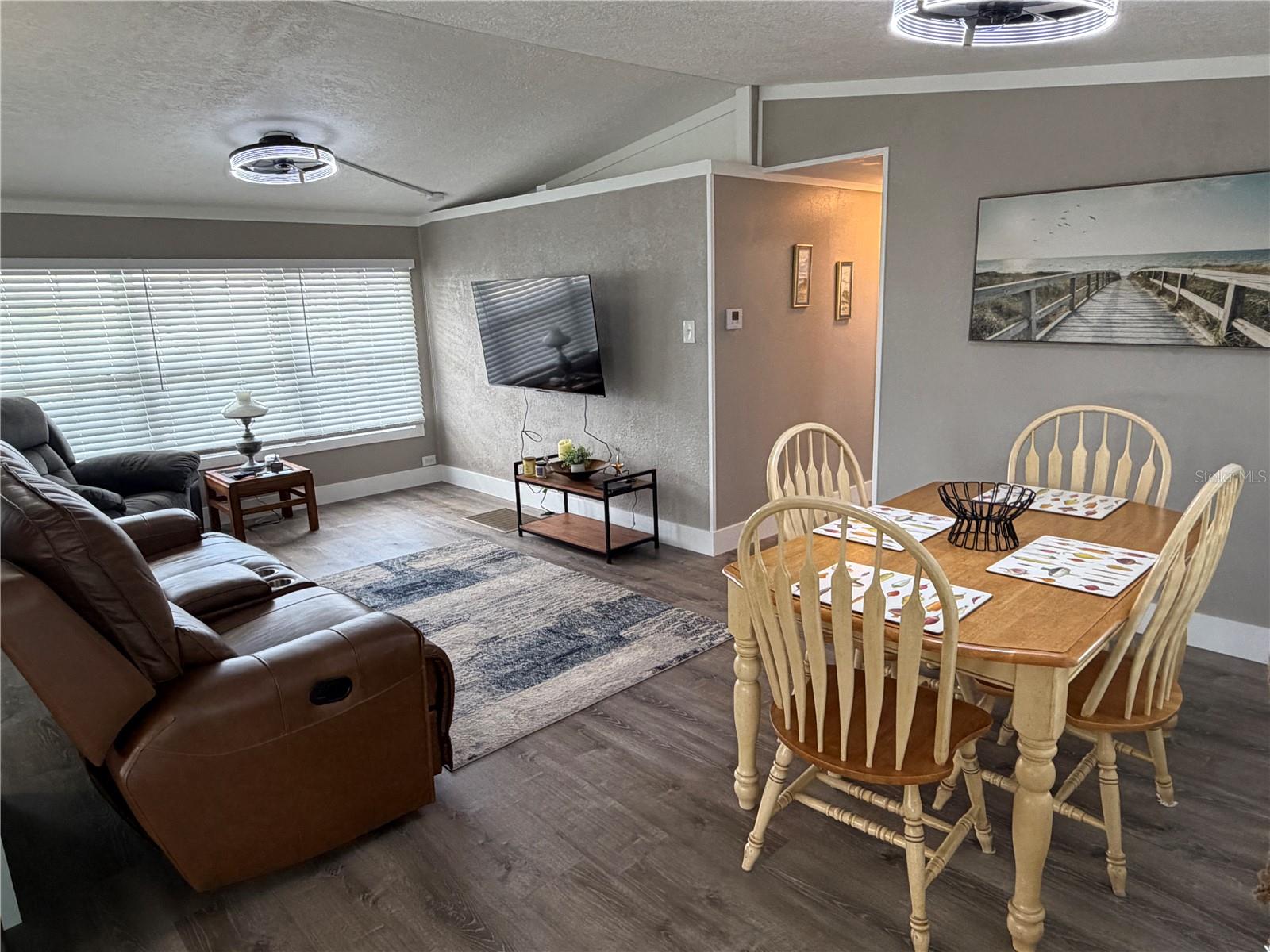 Image 9 of 86 For 5001 Oakland Hills Avenue