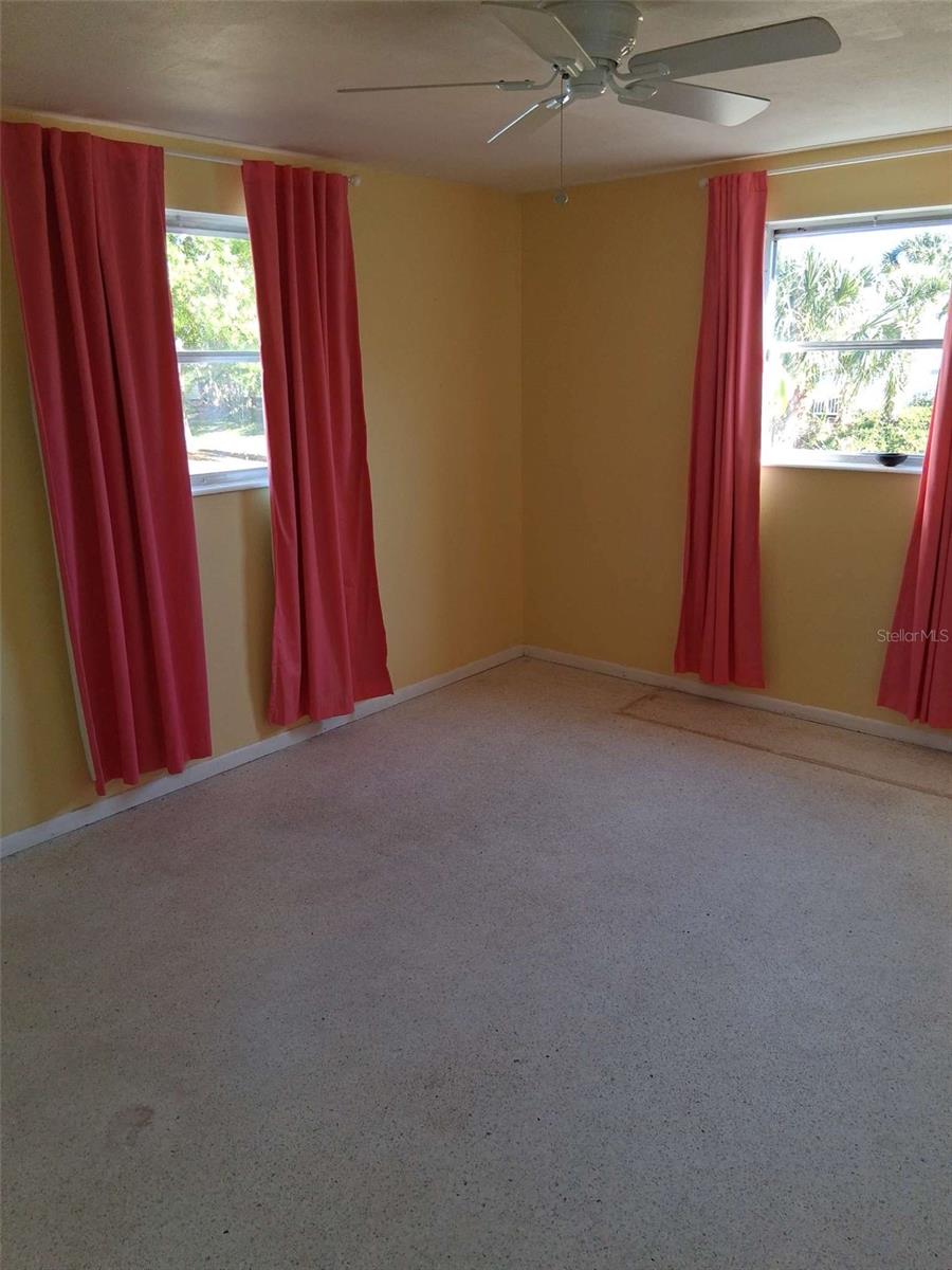 Image 14 of 58 For 3372 Mayflower Street