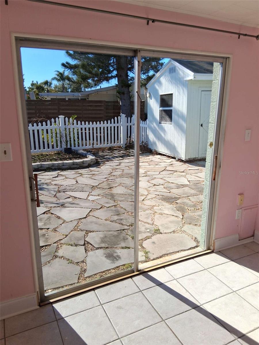 Image 16 of 58 For 3372 Mayflower Street