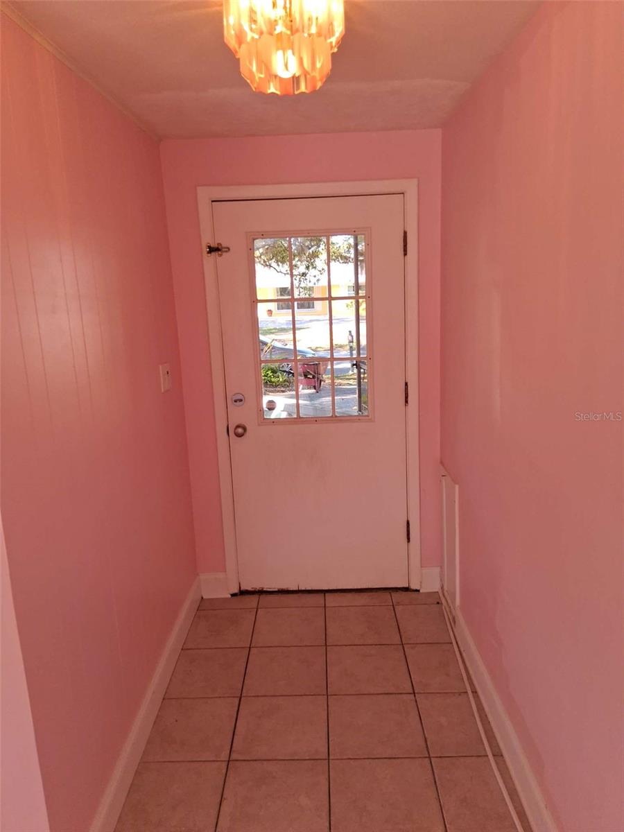 Image 20 of 58 For 3372 Mayflower Street