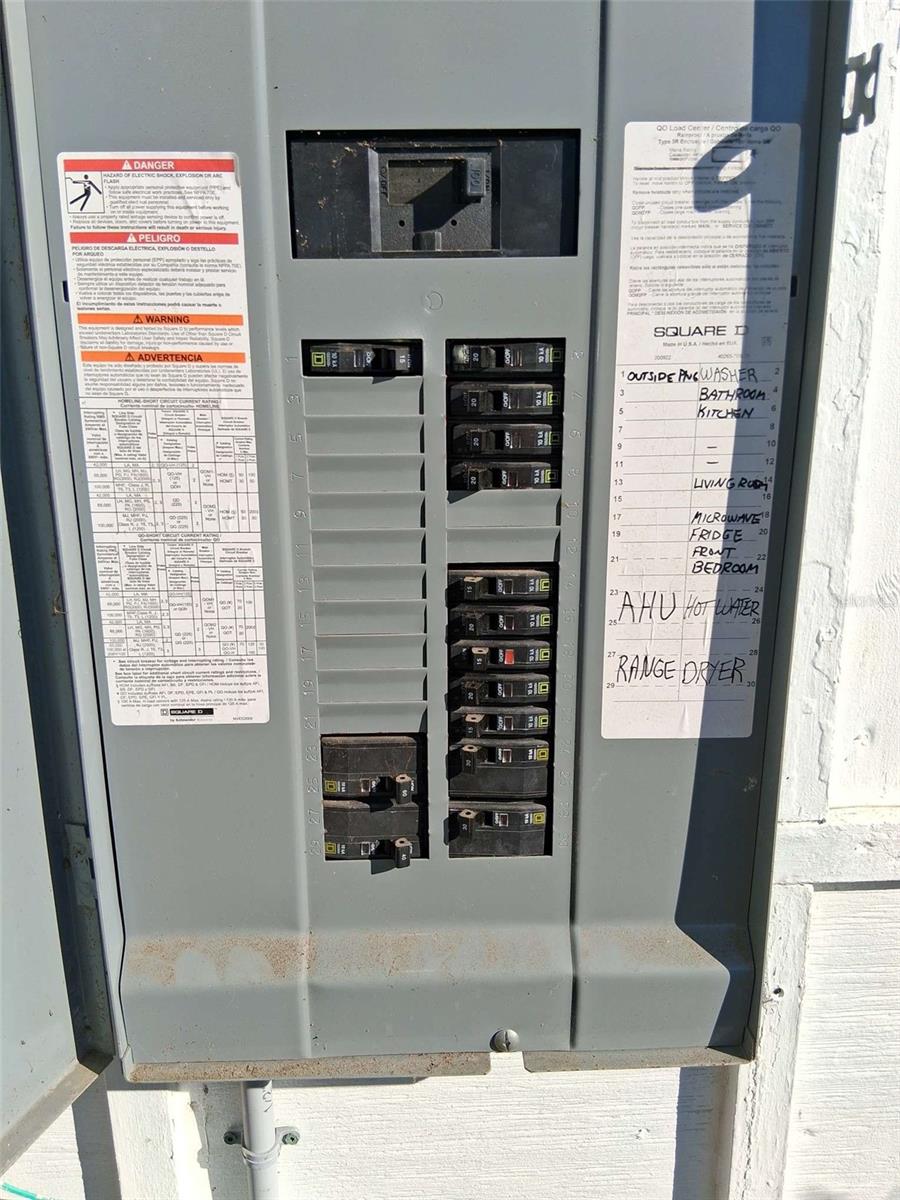 Image 21 of 58 For 3372 Mayflower Street