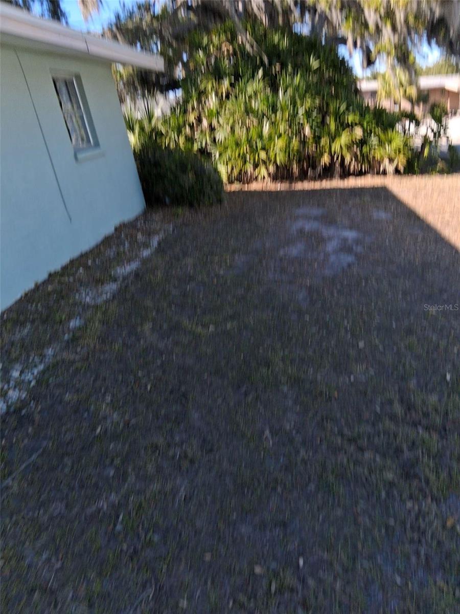 Image 29 of 58 For 3372 Mayflower Street