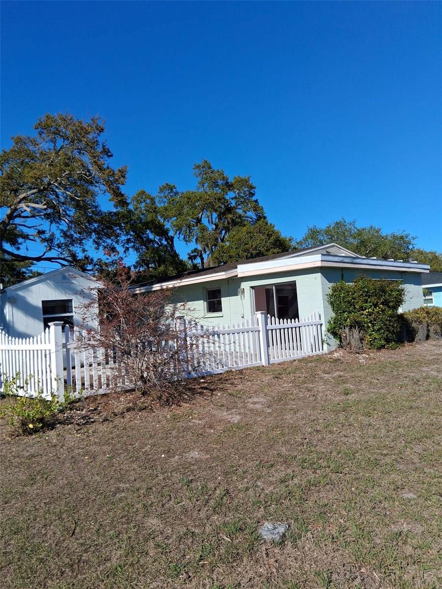 Image 30 of 58 For 3372 Mayflower Street