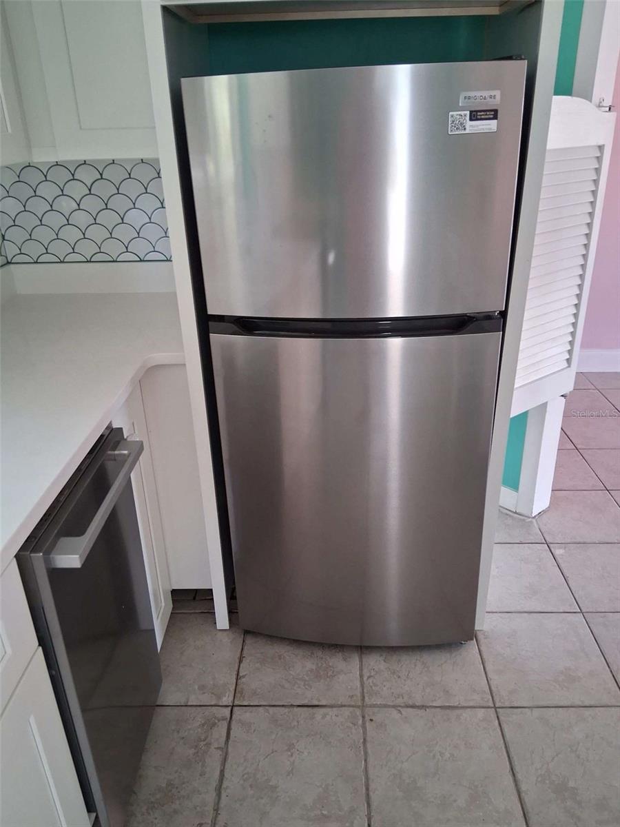 Image 53 of 58 For 3372 Mayflower Street