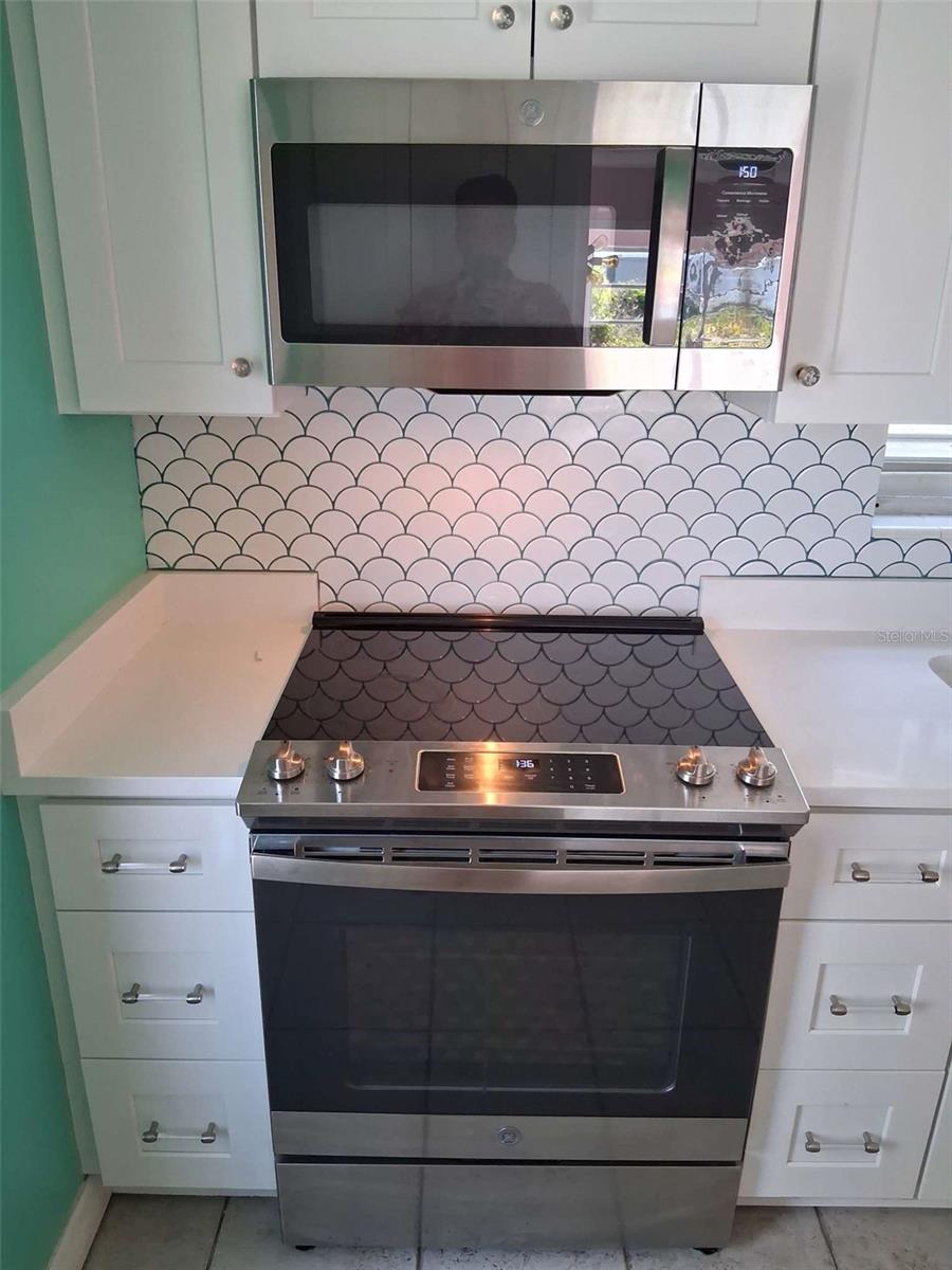 Image 55 of 58 For 3372 Mayflower Street