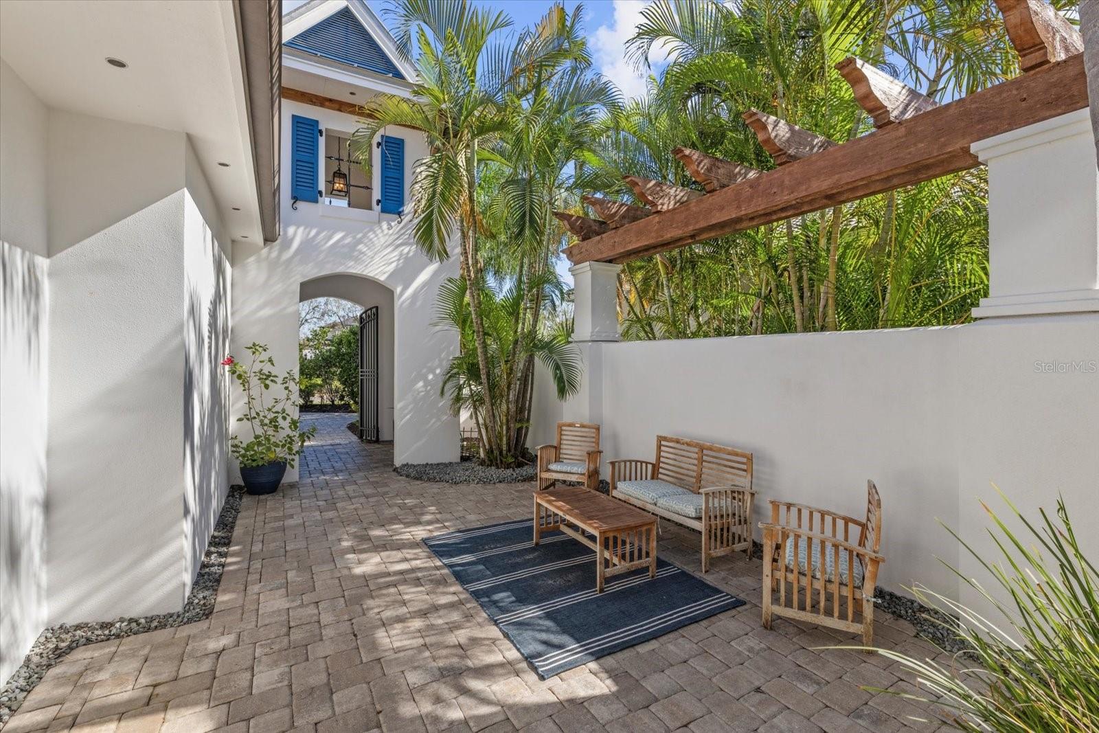 Image 4 of 55 For 4503 5th Avenue Ne