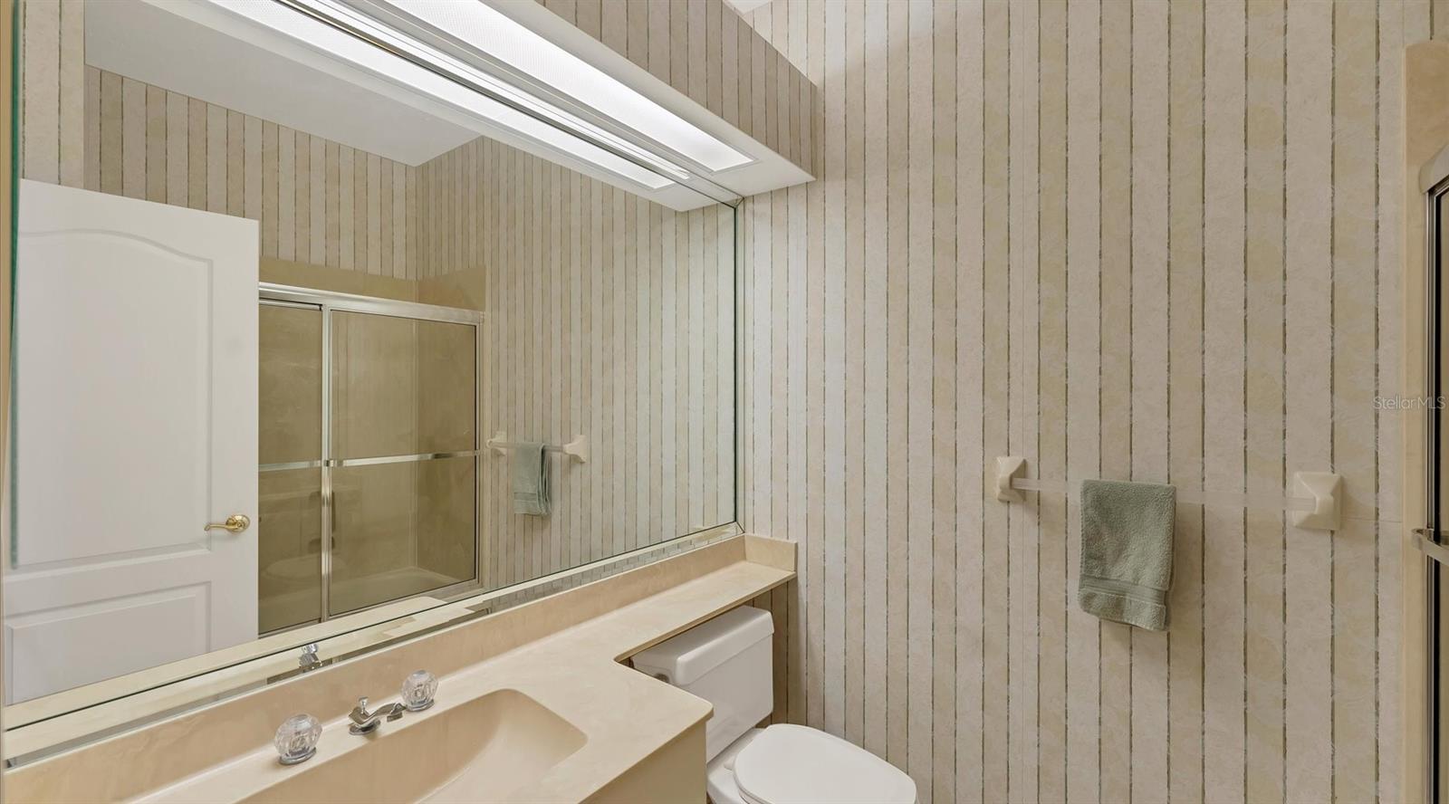 Image 13 of 34 For 3864 Chatsworth Greene Court 10