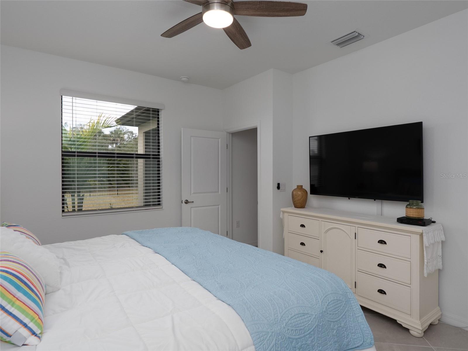 Image 32 of 61 For 1734 Saddlewood Circle