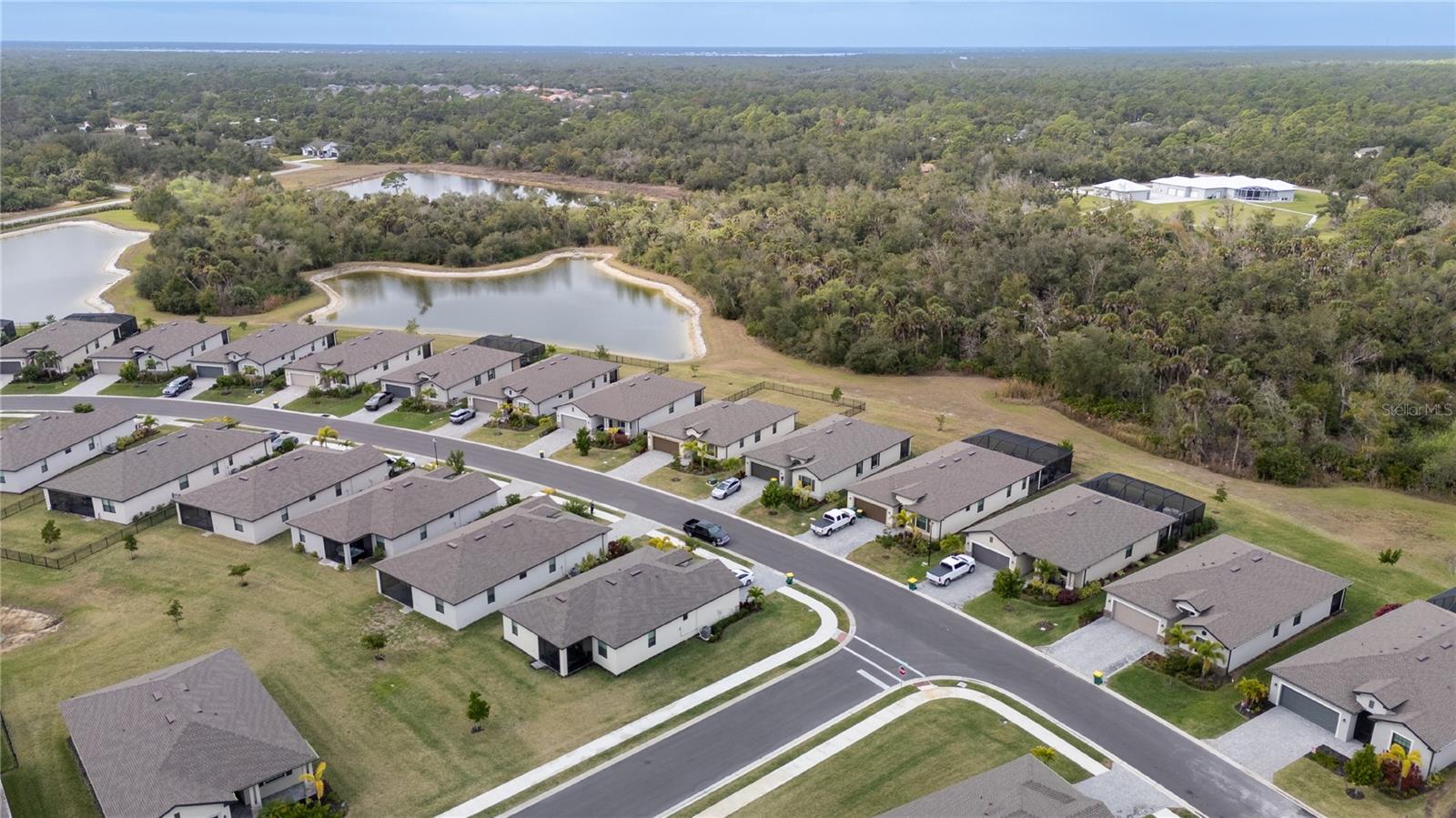 Image 9 of 61 For 1734 Saddlewood Circle