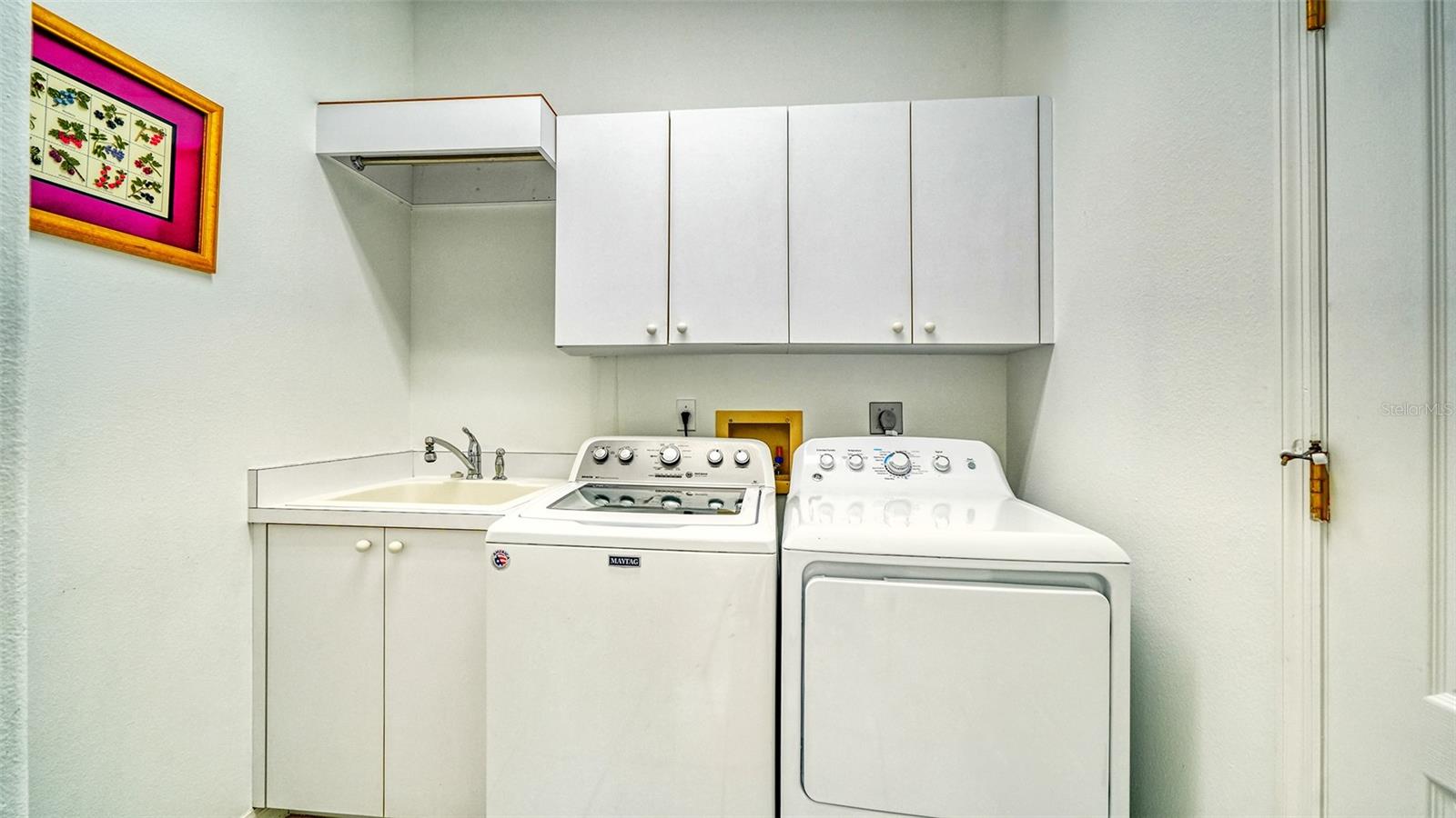 Image 36 of 59 For 3799 Mira Lago Drive