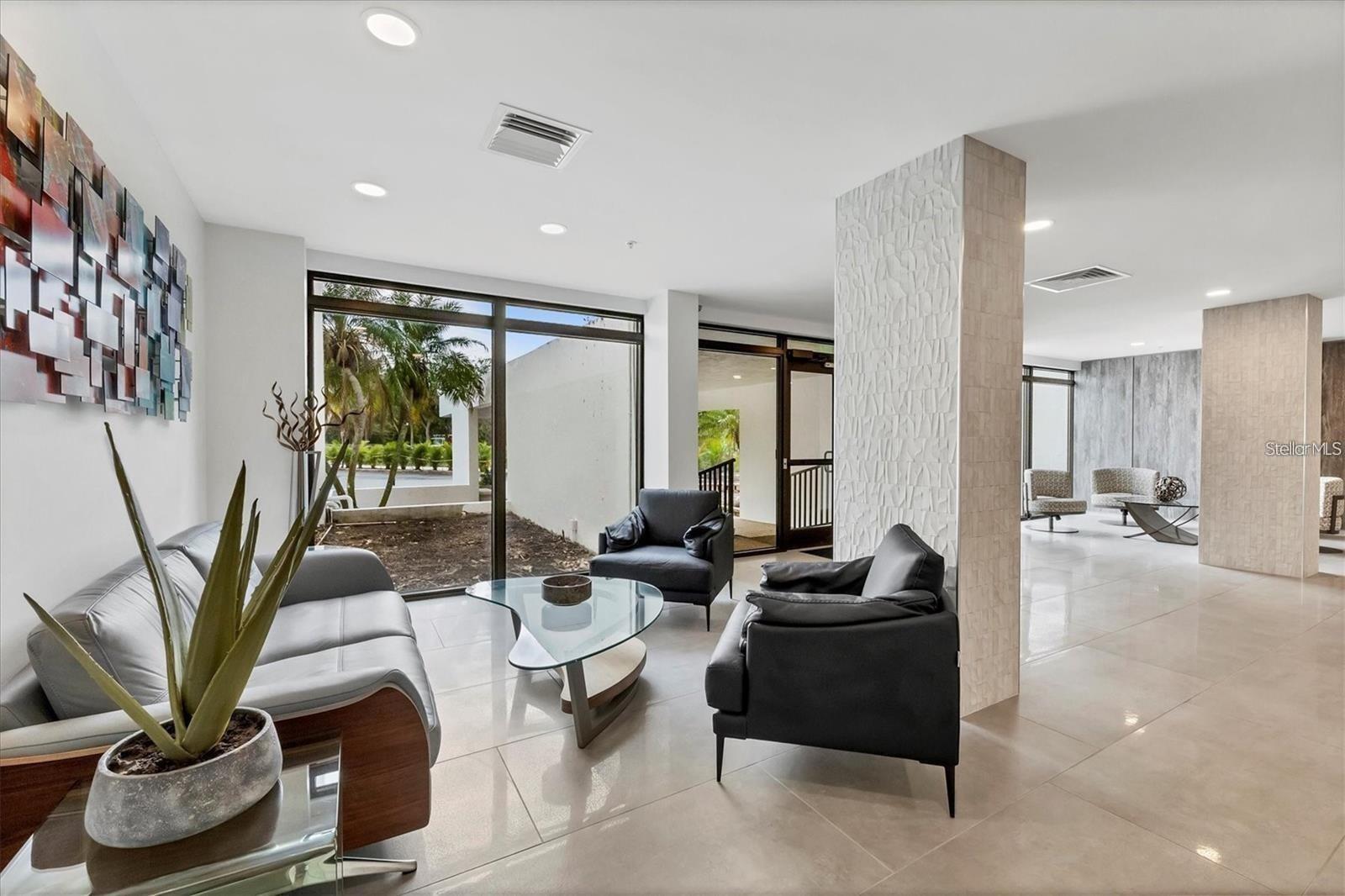 Image 2 of 45 For 4822 Ocean Boulevard 5e