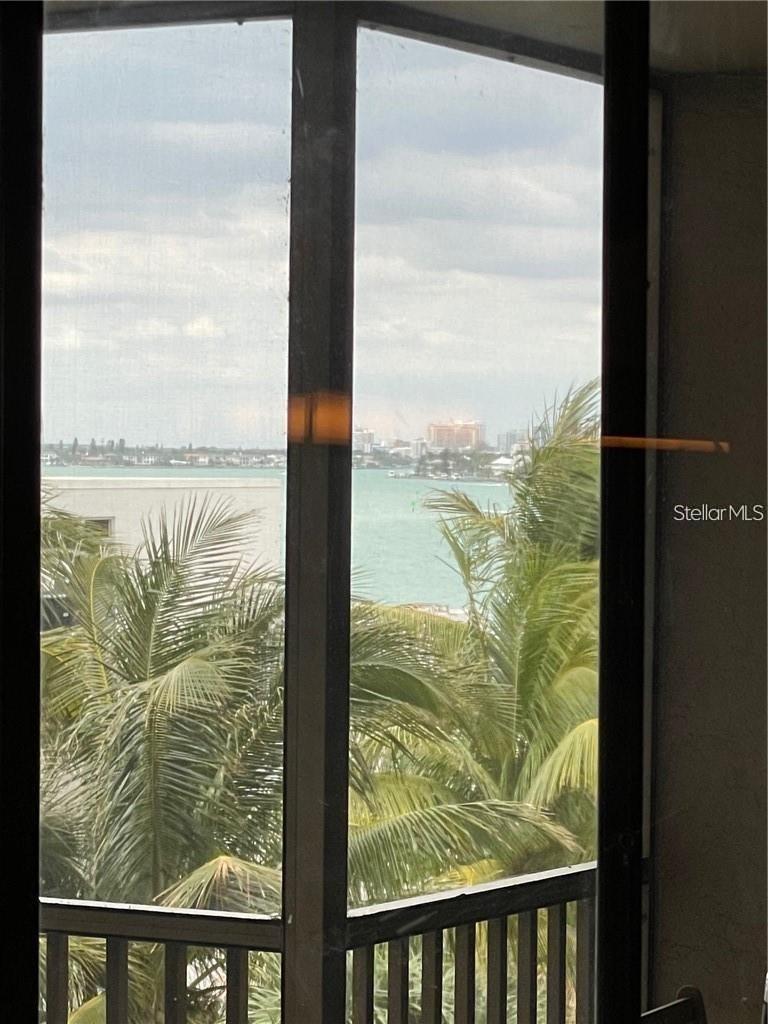 Image 26 of 45 For 4822 Ocean Boulevard 5e