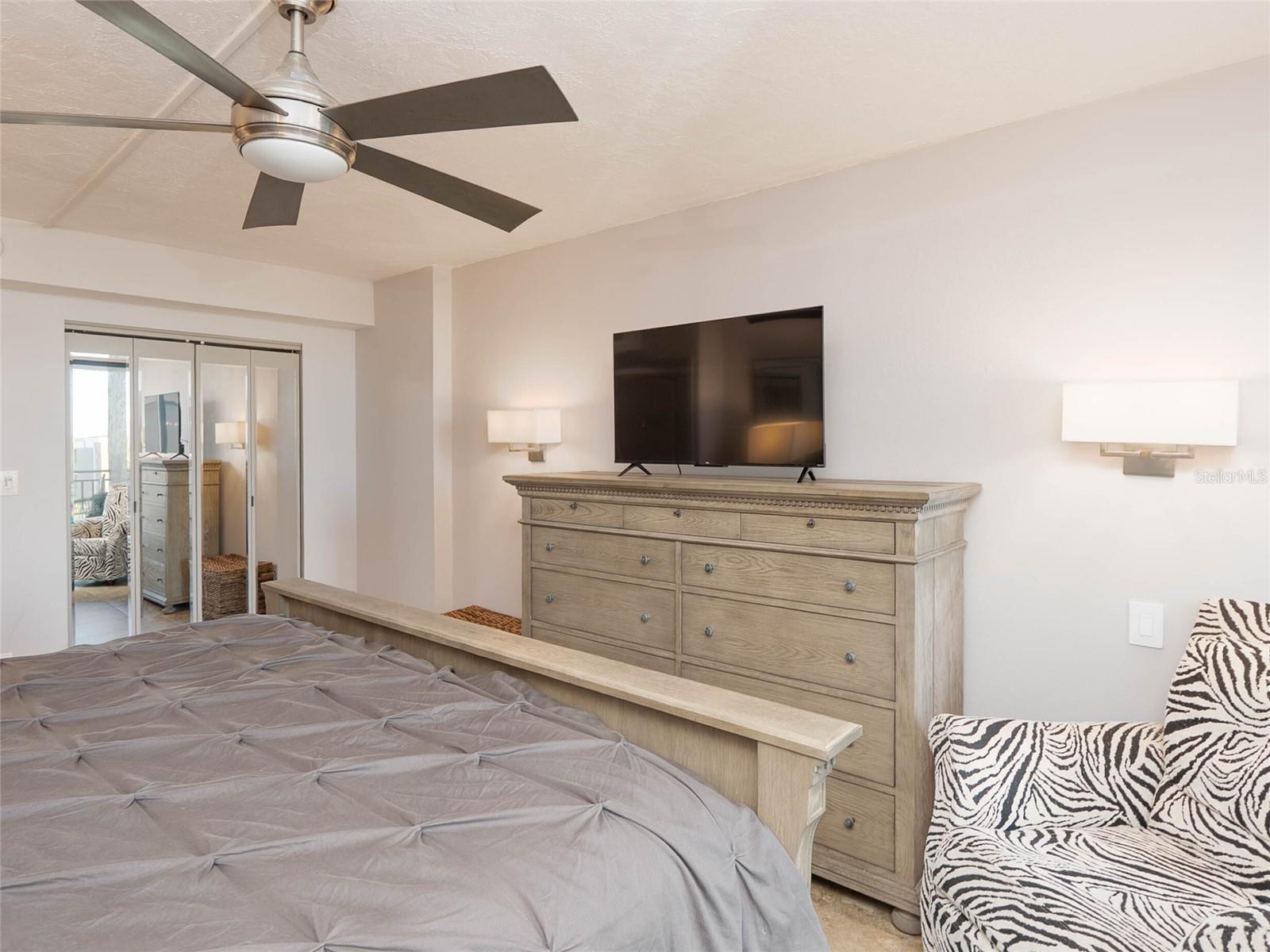 Image 43 of 45 For 4822 Ocean Boulevard 5e