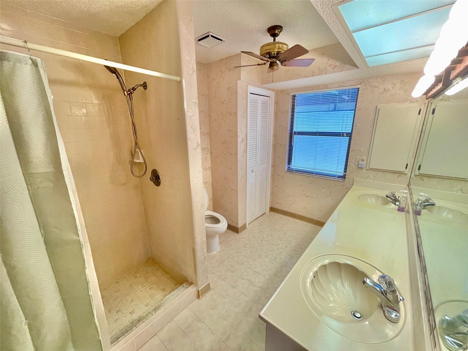 Image 28 of 43 For 137 Drifting Sands Drive