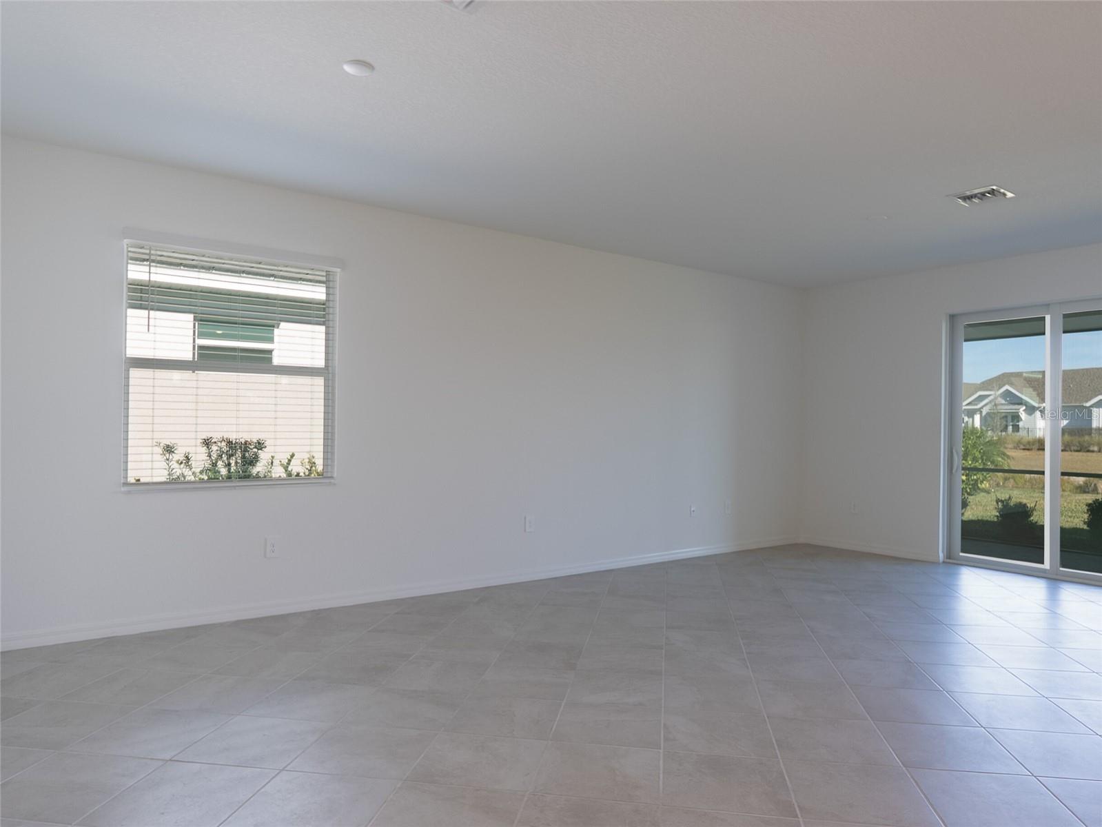 Image 16 of 57 For 11470 Burgundy Drive