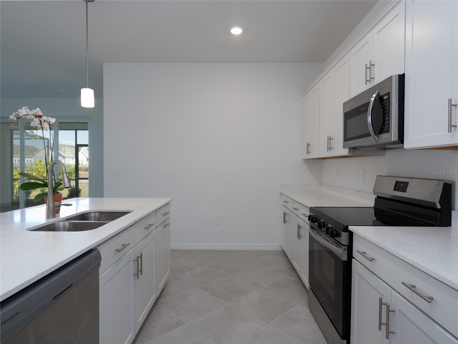 Image 20 of 57 For 11470 Burgundy Drive