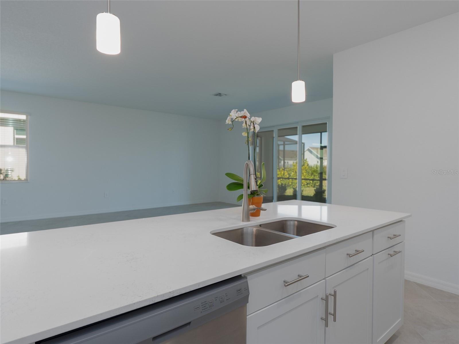 Image 21 of 57 For 11470 Burgundy Drive