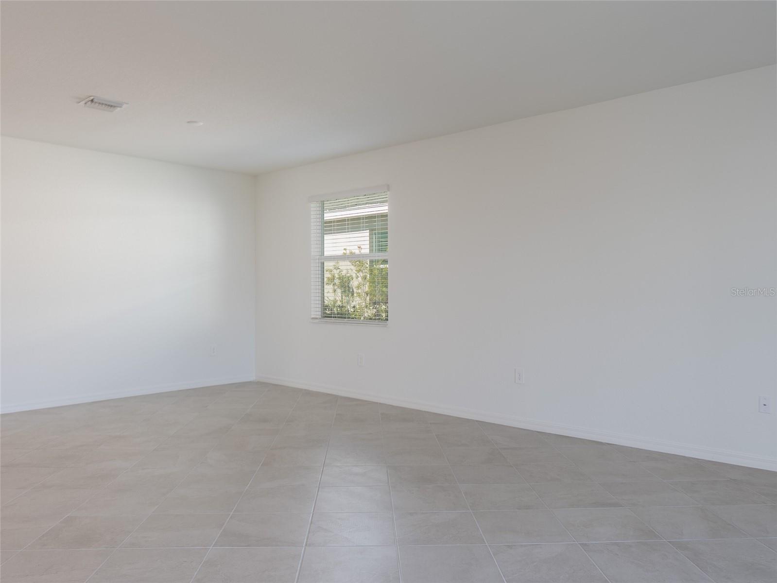 Image 28 of 57 For 11470 Burgundy Drive