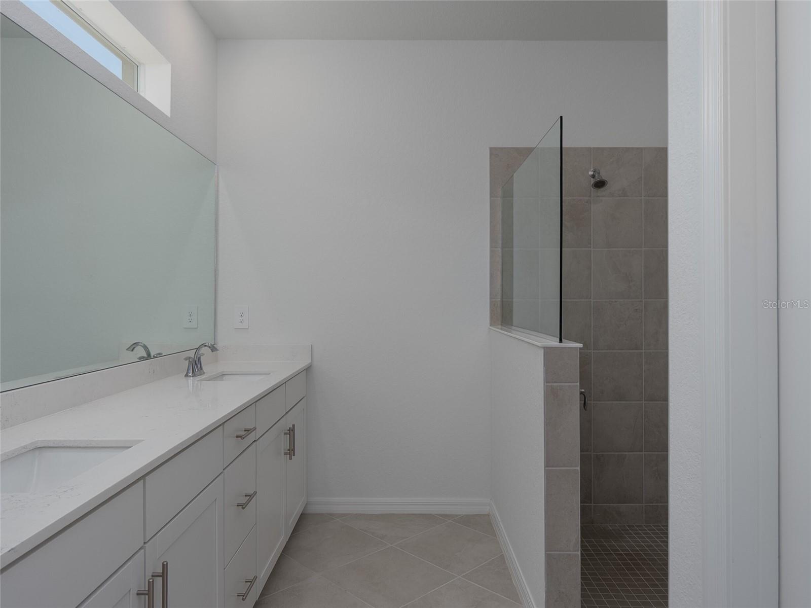 Image 41 of 57 For 11470 Burgundy Drive