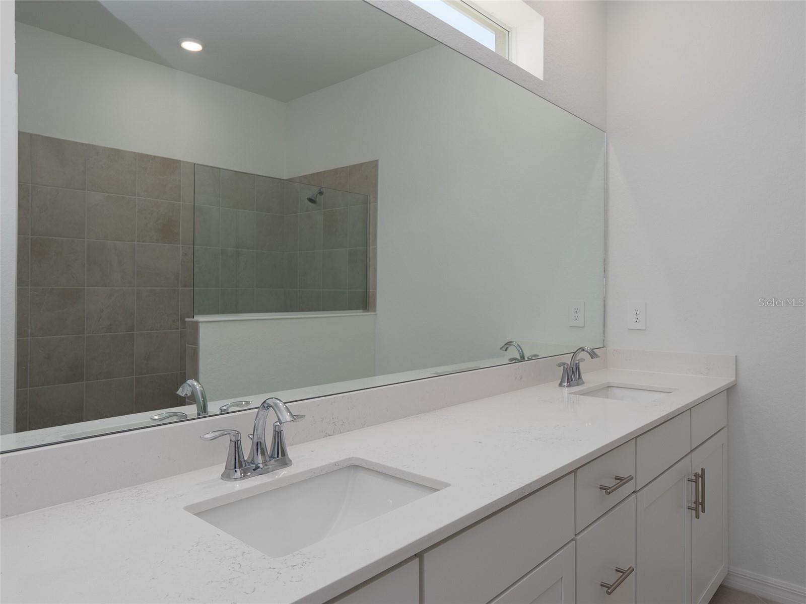 Image 42 of 57 For 11470 Burgundy Drive