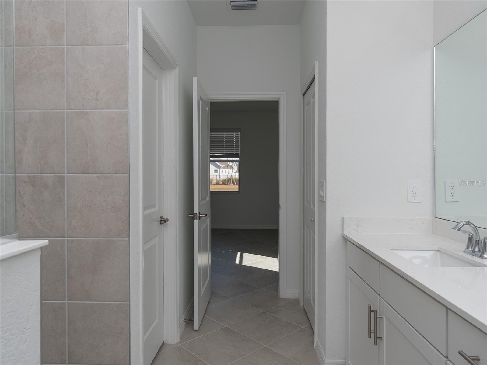 Image 43 of 57 For 11470 Burgundy Drive