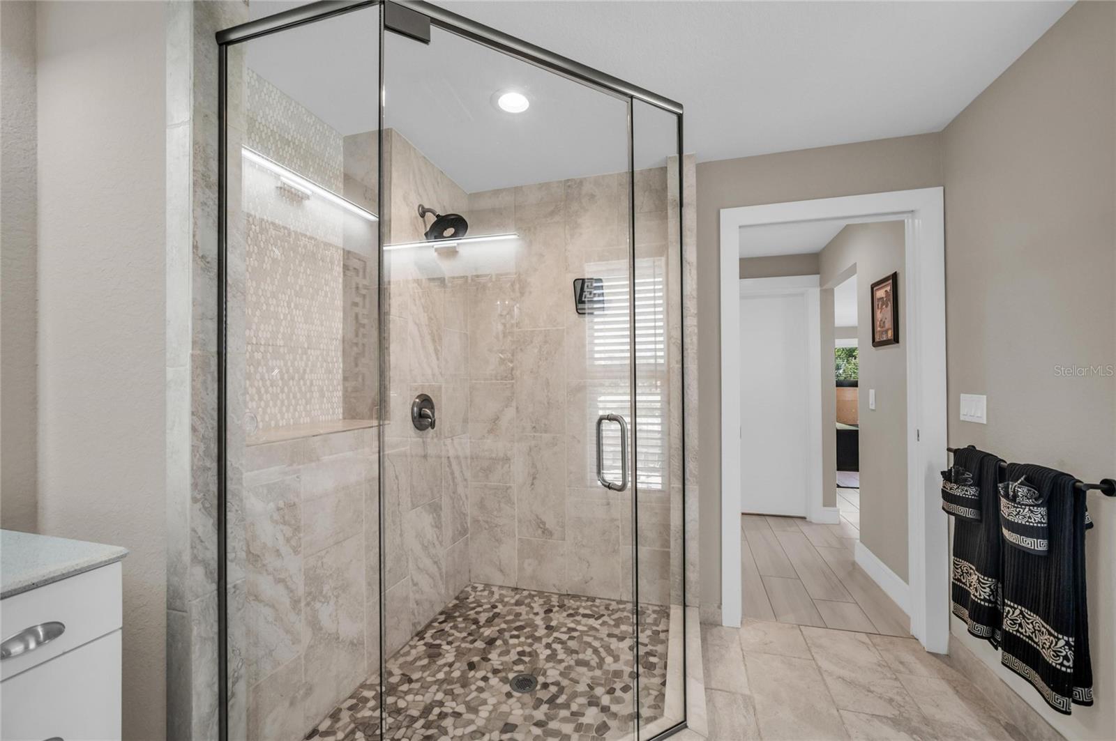 Image 13 of 47 For 7149 Longboat Drive N