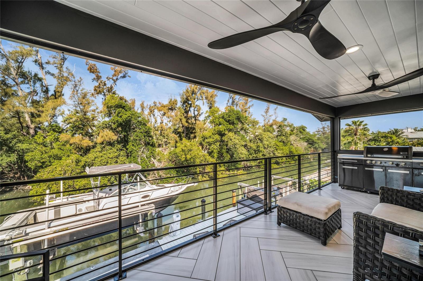 Image 20 of 47 For 7149 Longboat Drive N