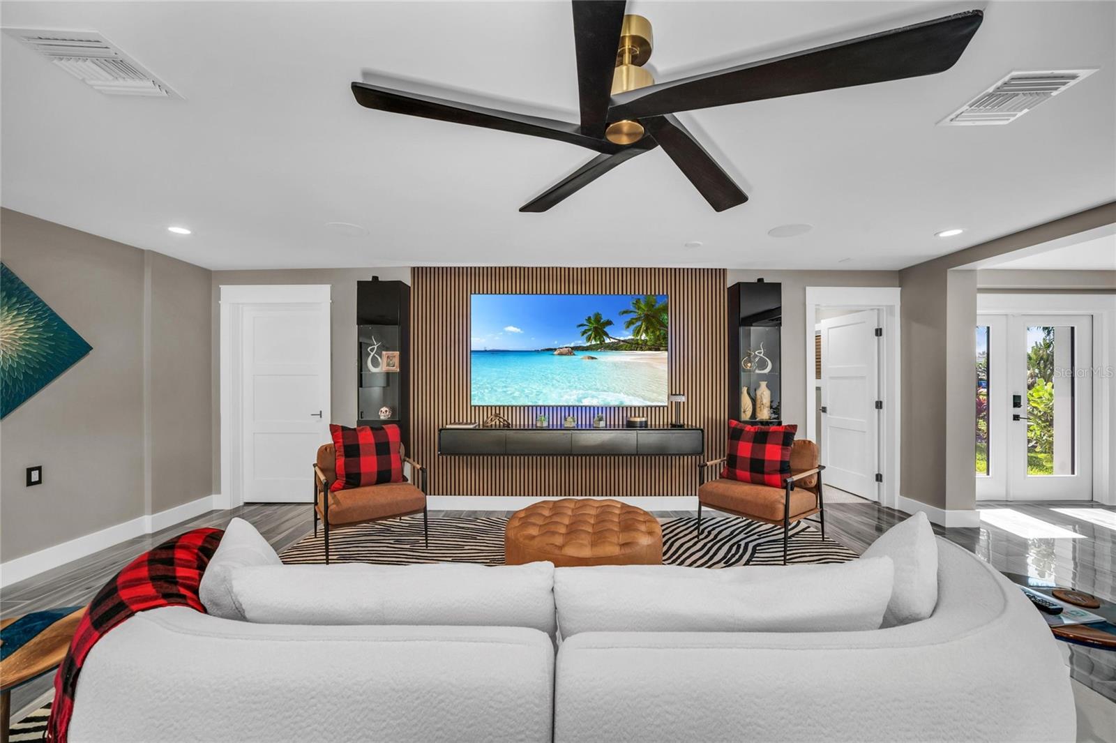 Image 24 of 47 For 7149 Longboat Drive N