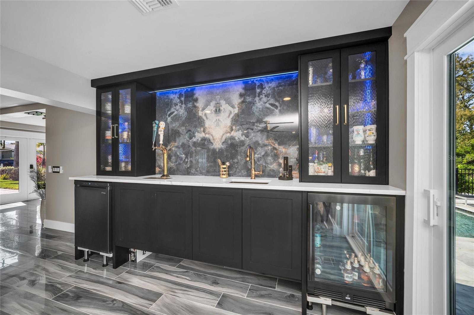 Image 26 of 47 For 7149 Longboat Drive N