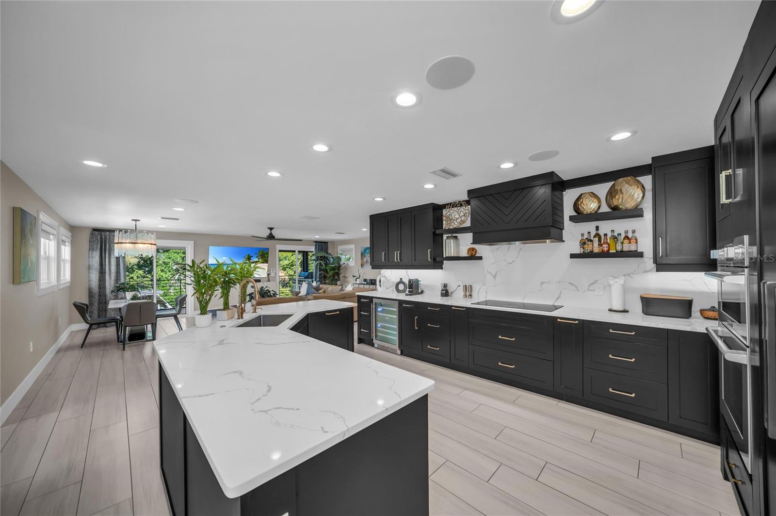 Image 3 of 47 For 7149 Longboat Drive N